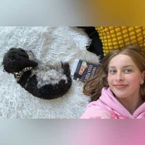 Meet your Posher, Elise